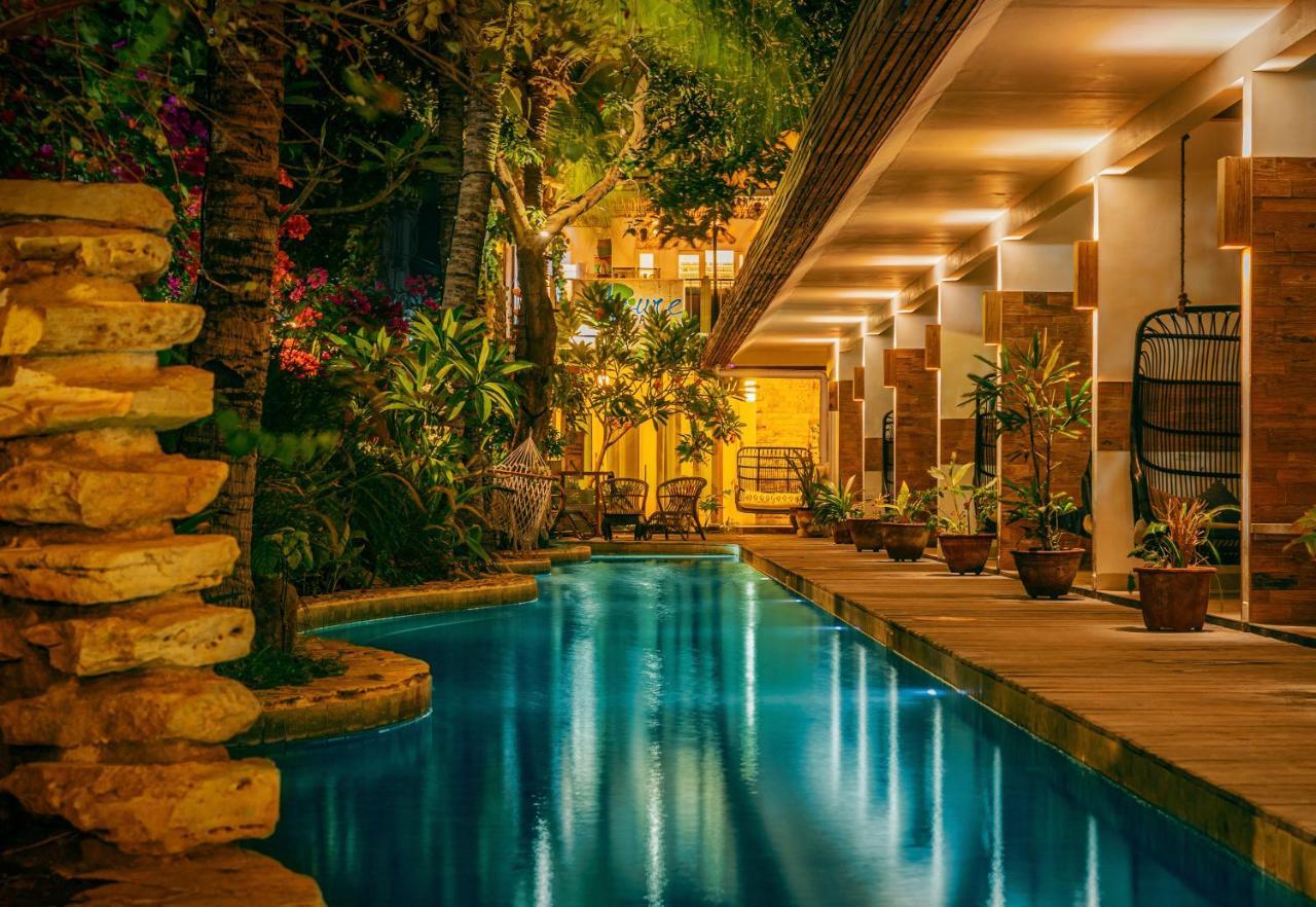 Pesona Beach Resort & Spa Gili Trawangan Luaran gambar